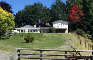 95 Pioneer Road, Clevedon