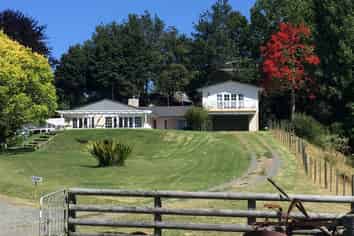 95 Pioneer Road, Clevedon