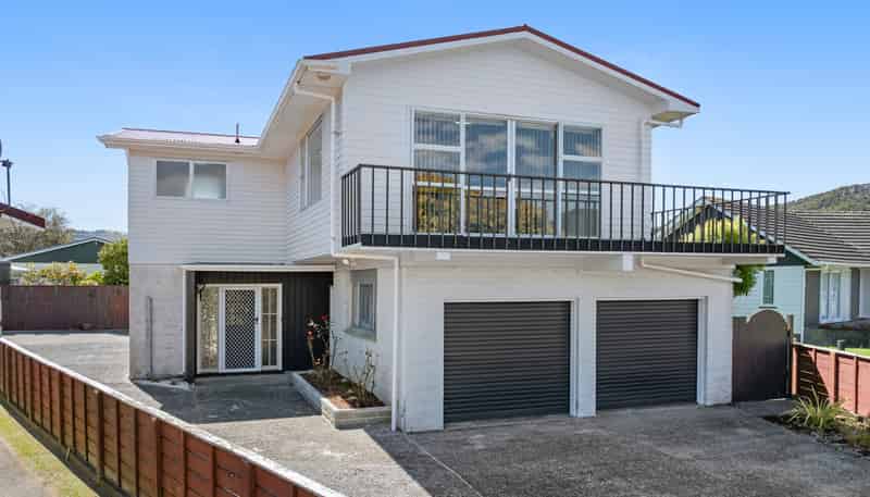 5 Ferretti Grove, Avalon