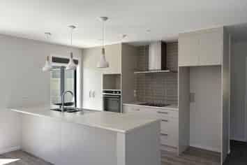 4 Alfred Street, Roslyn