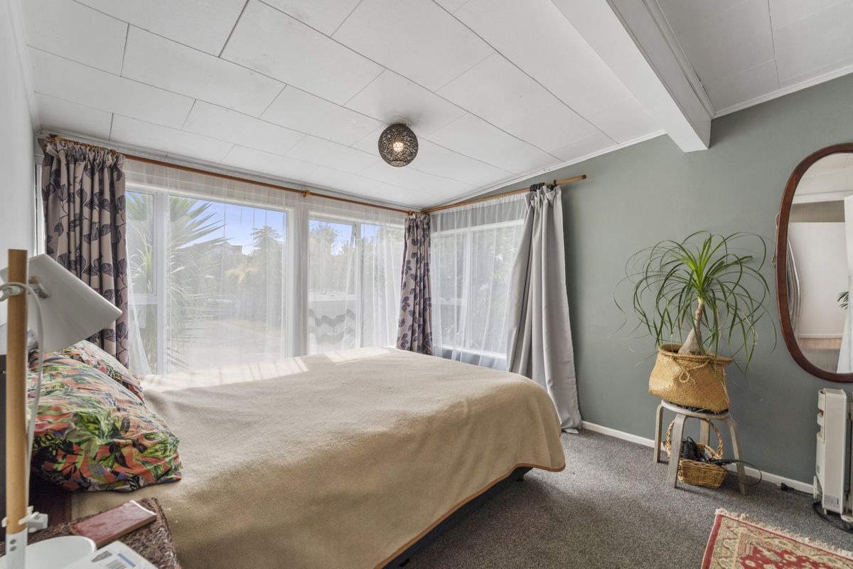 Hidden Coastal Opportunity with Bonus Studio - Ansicht 6