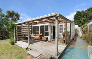 17 Ngaio Road, Raumati Beach