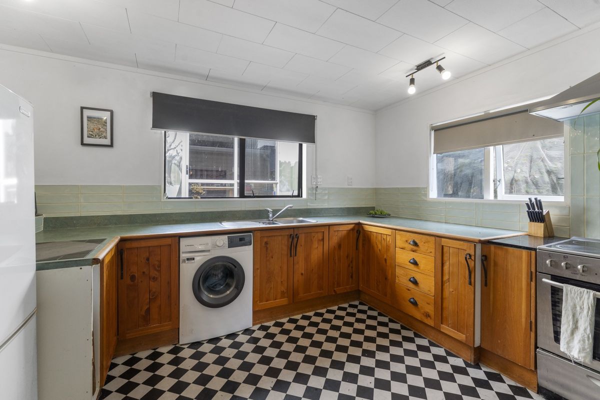 Hidden Coastal Opportunity with Bonus Studio - Ansicht 5