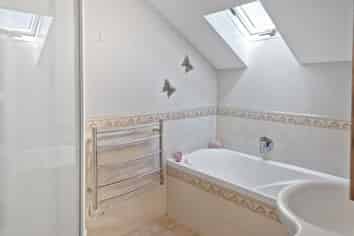 B/6 Manning Street, Hamilton Central