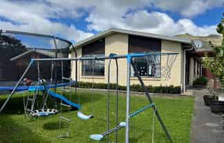 257 Port Hills Road, Heathcote Valley