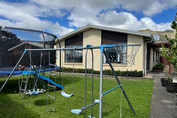 257 Port Hills Road, Heathcote Valley