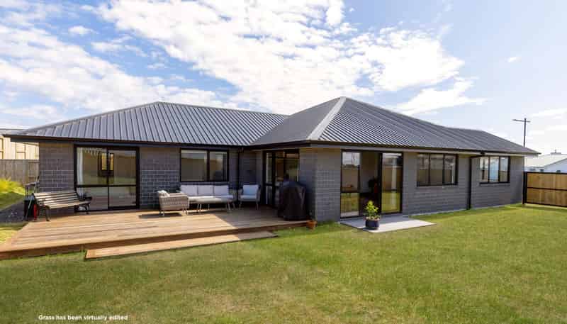 48 Maunganamu Drive, Wharewaka