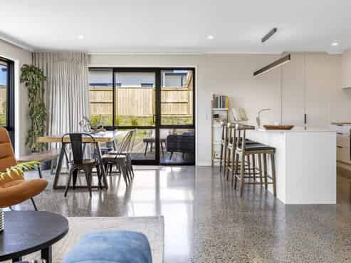 48 Maunganamu Drive, Wharewaka