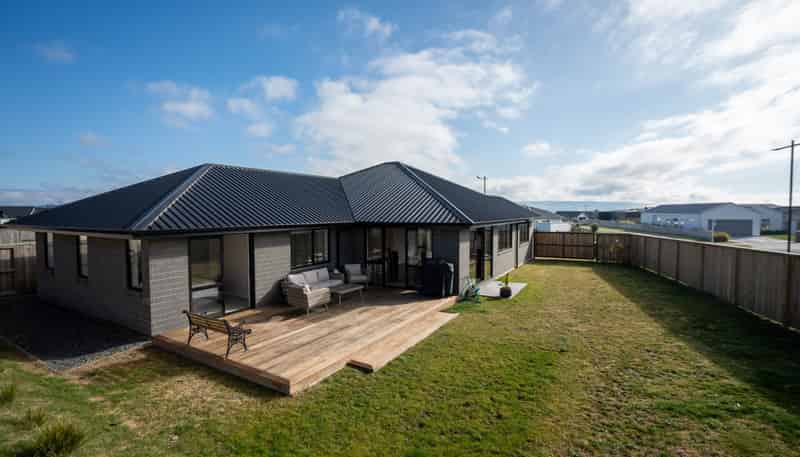 48 Maunganamu Drive, Wharewaka