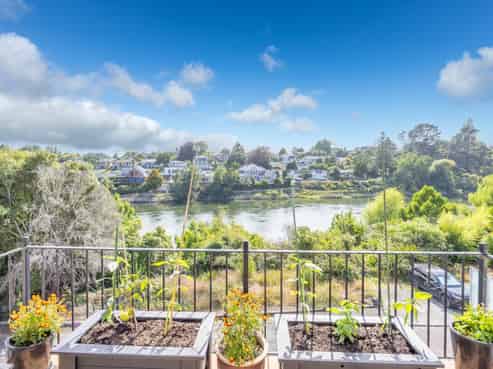 1184c Victoria Street, Whitiora