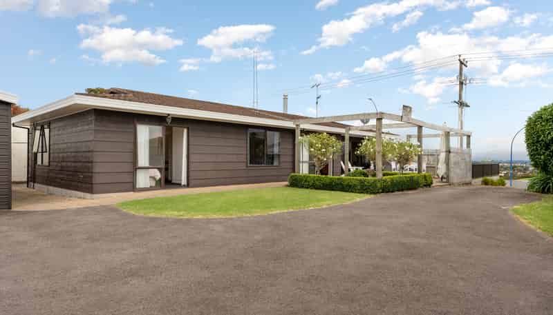 206 Cambridge Road, Bethlehem