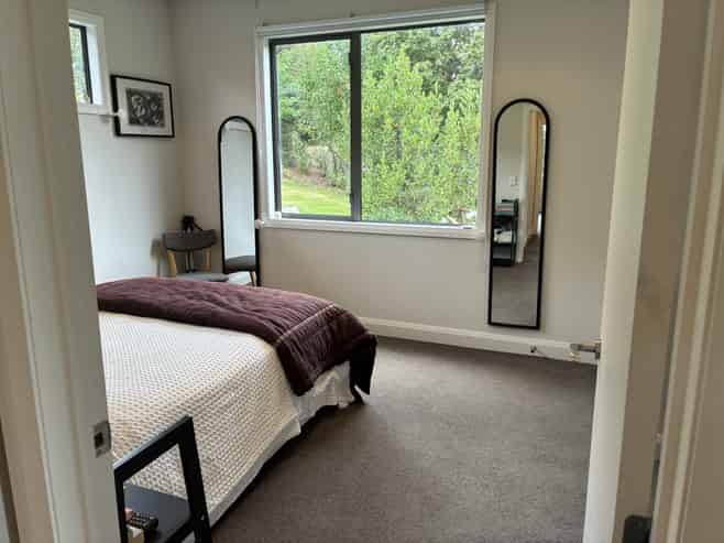 8 Goldie Lane, Albert Town