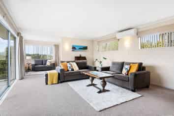 101 Glamorgan Drive, Torbay