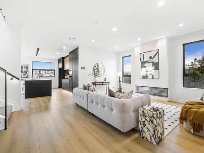 29 Streamview Way, Long Bay