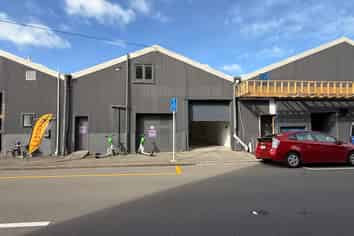 Dream Industrial unit in Miramar 