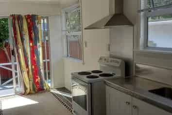 36 Colson Street, Avalon