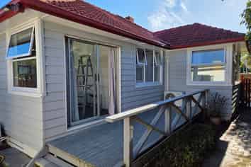 36 Colson Street, Avalon