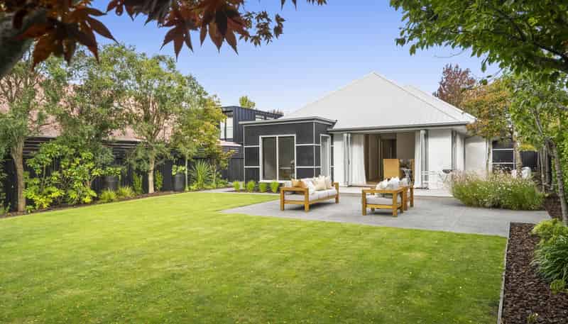 97 Tomes Road, Saint Albans