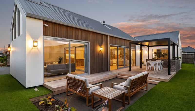 30 Frank Ernest Crescent, Prebbleton