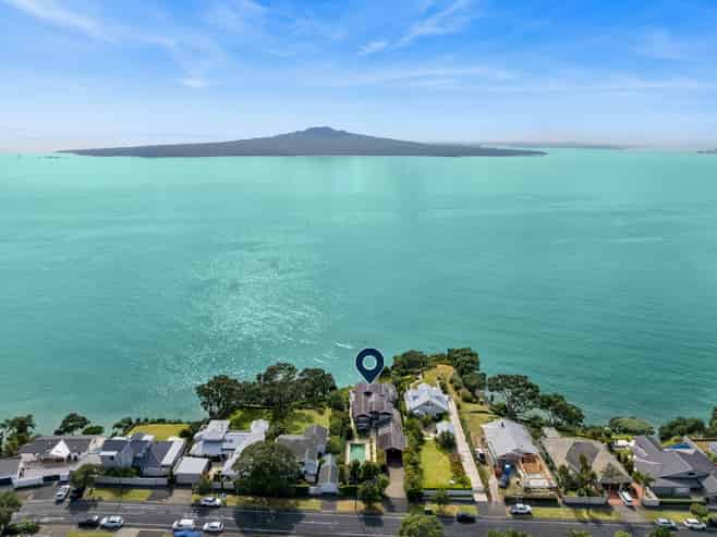 20 Hamana Street, Narrow Neck, Devonport