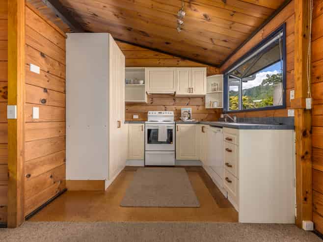 7 Kanawa Street, Waikanae