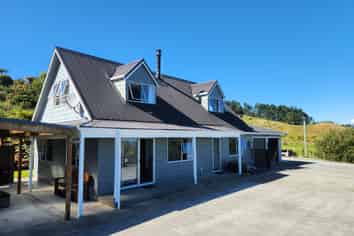 133 Coulson Road, Paroa