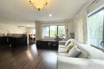 17  Blethyn Pl, Te Atatu South