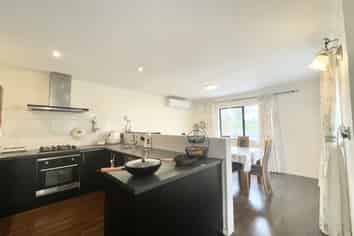 17  Blethyn Pl, Te Atatu South