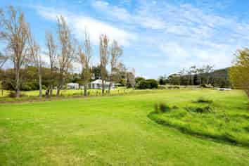 411 Pine Valley Road, Dairy Flat