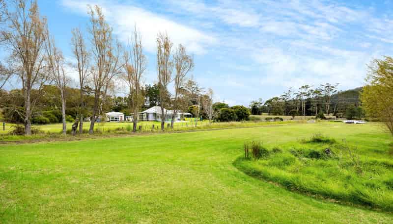 411 Pine Valley Road, Dairy Flat