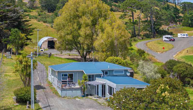 411 Pine Valley Road, Dairy Flat
