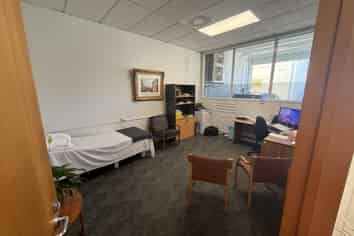 Inviting Ground Floor Tenancy in Nelson's Heart