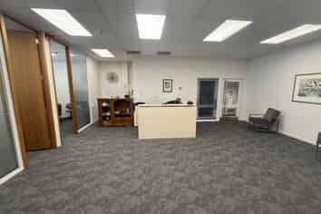 Inviting Ground Floor Tenancy in Nelson's Heart