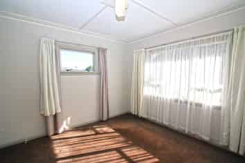 4 Moana Crescent, Blagdon