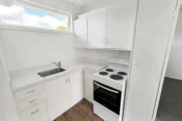 4/31 Albert Street, Palmerston North Surrounds