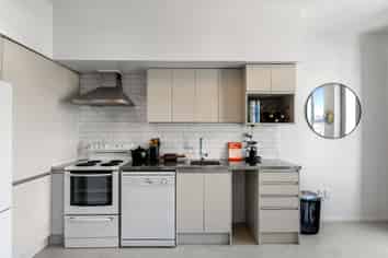 33 Karo Drive, Te Aro