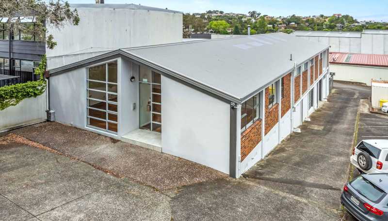 35 Woodside Avenue, Northcote