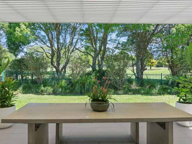 33 Oak Manor Drive, Albany