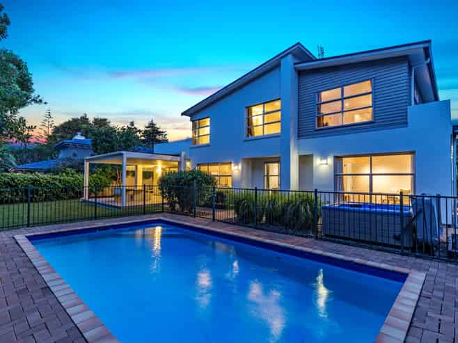 33 Oak Manor Drive, Albany