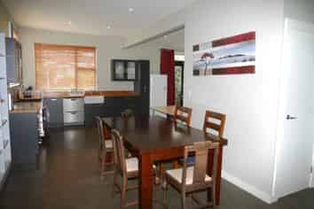 51 William St, Waikanae Beach