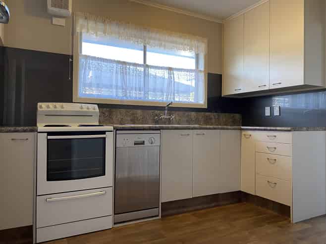 12 Bankwood Road, Chartwell