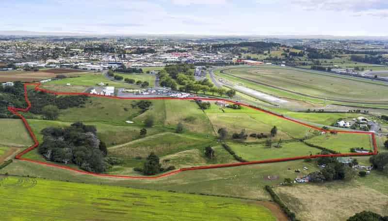 323 and 34 Buckland Road, Pukekohe