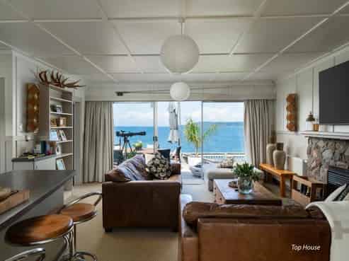 171 Lake Terrace, Hilltop