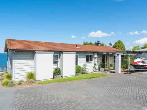 171 Lake Terrace, Hilltop