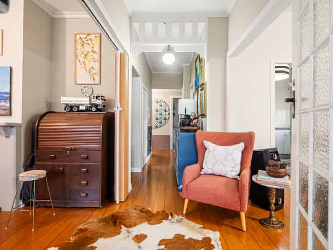 57 Kamo Road, Regent