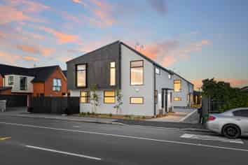 1-4/172 Colombo Street, Sydenham