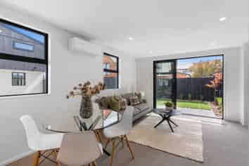 1-4/172 Colombo Street, Sydenham