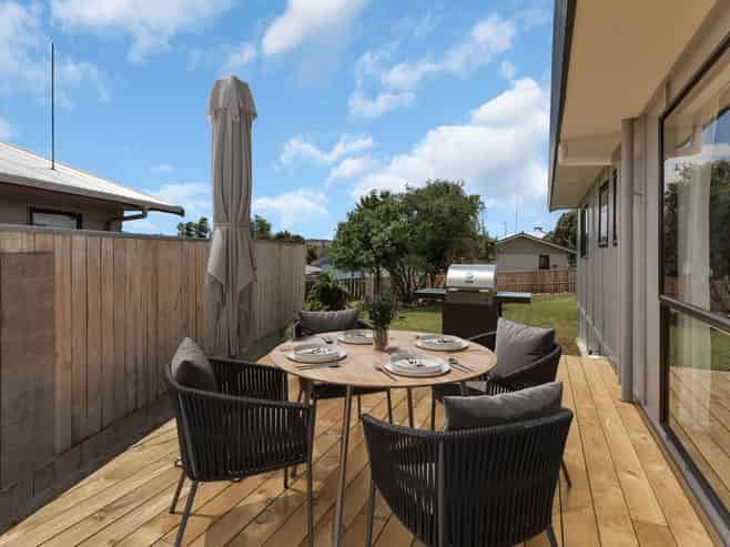 114 Paramount Parade, Tikipunga