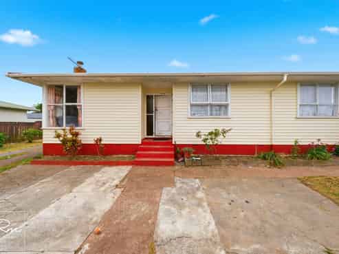 17 Tranent Road, Mangere