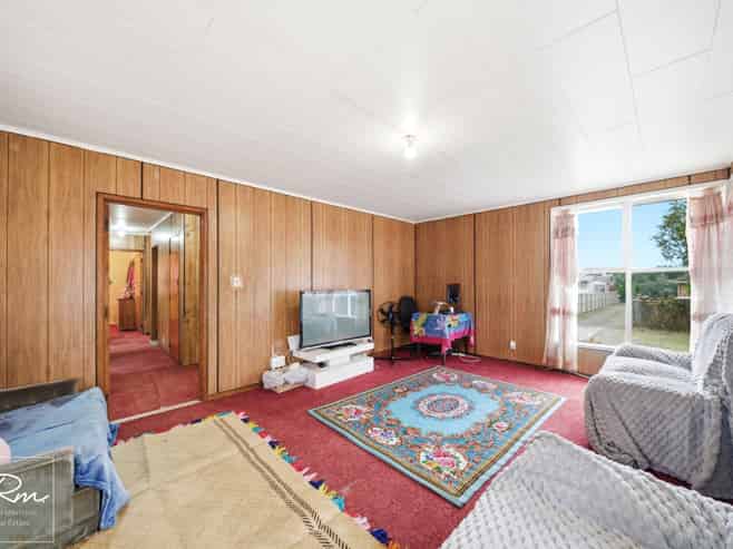 17 Tranent Road, Mangere